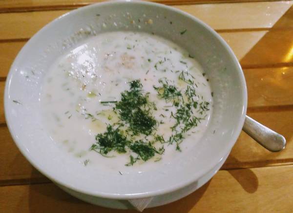 ブルガリア料理　タラトール