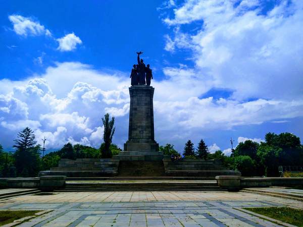 ブルガリア Monument of the Soviet Army