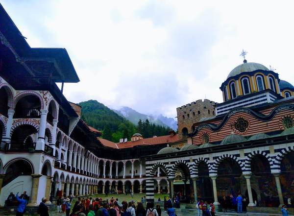 リラ修道院の全景