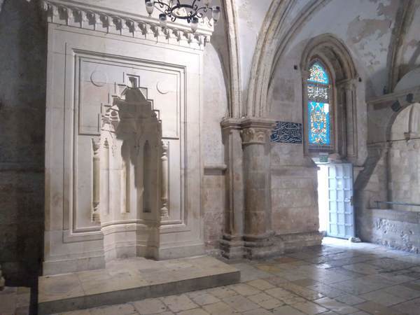 最後の晩餐の部屋にあるミフラブ