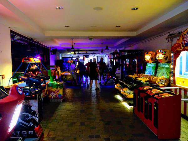 ブダペストのゲームセンター店内