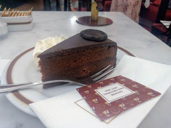 カフェ・ザッハーのザッハトルテ カフェ・ザッハーのザッハトルテ