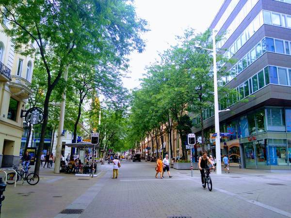 ウィーン市内近郊の街並み ウィーン市内近郊の街並み