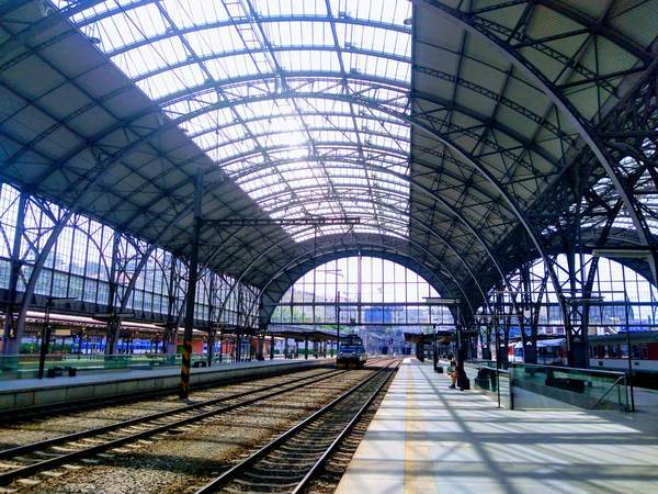 プラハ中央駅のプラットホーム