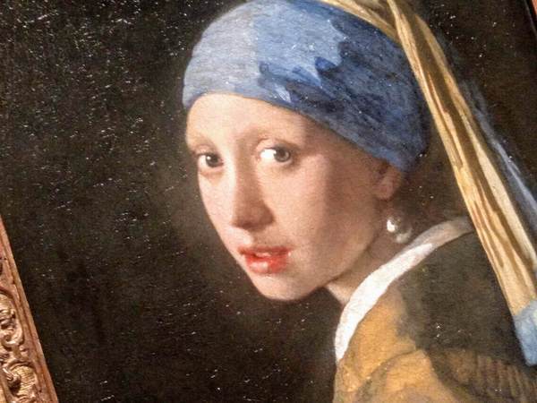 真珠の耳飾りの少女のアップ フェルメール