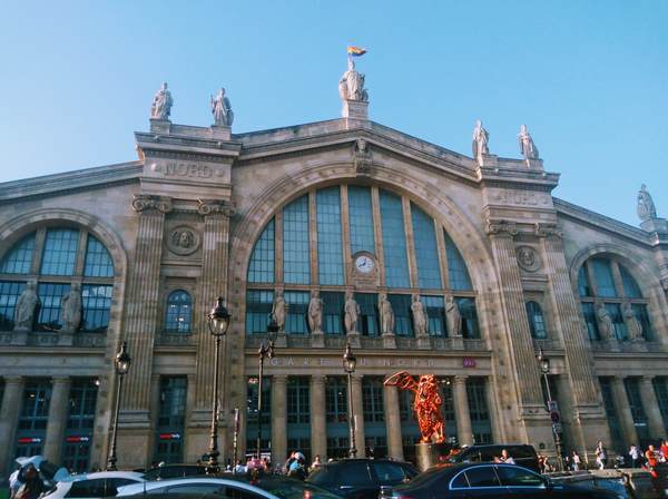 フランス北駅の建物の外観