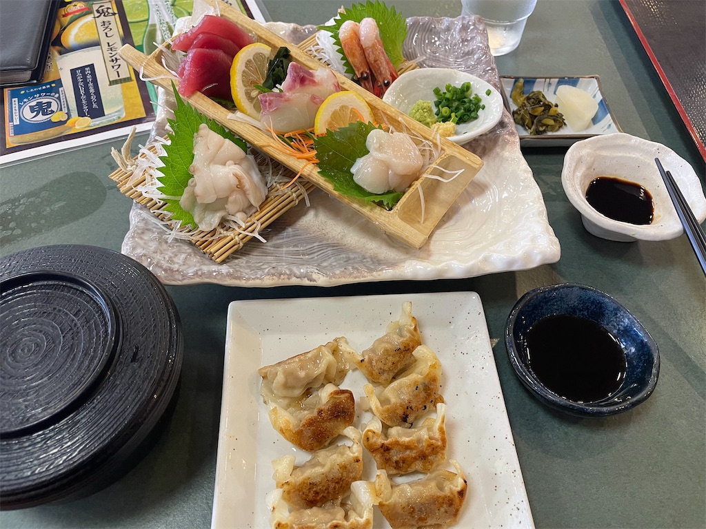 朝食