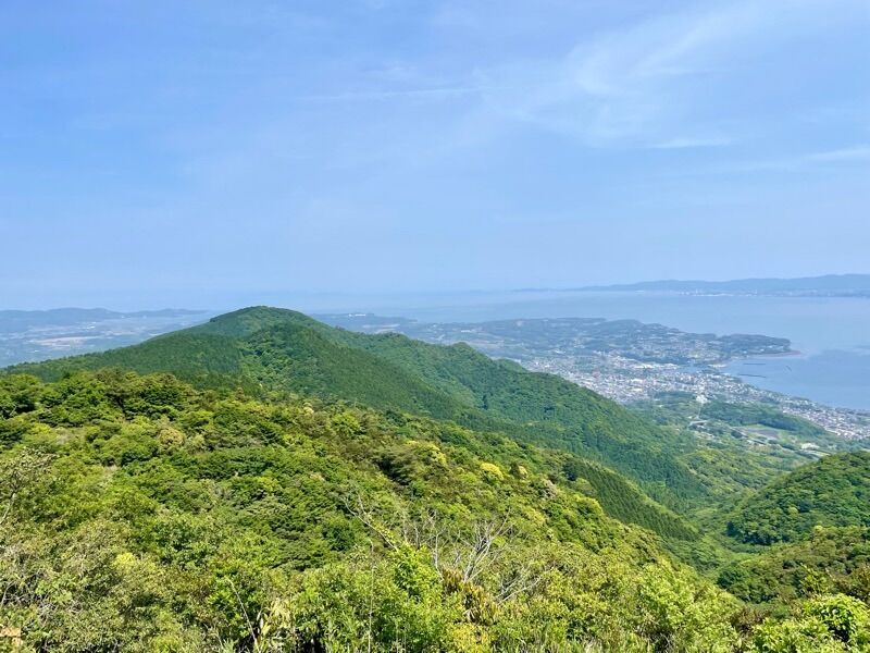 連なる山 連なる山 レーニア山の頂上、ワシントン州（1997年