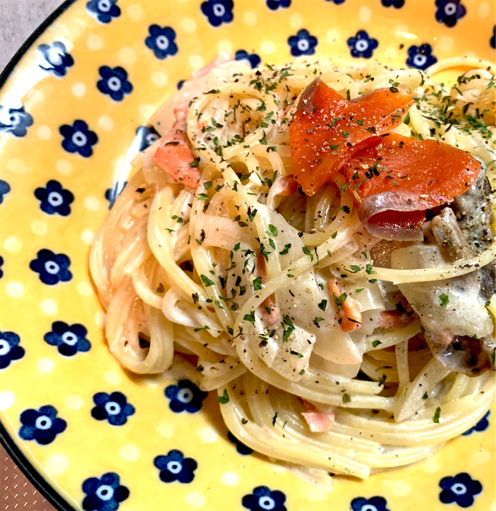 スモークサーモンのクリームパスタ Men Loves 麺