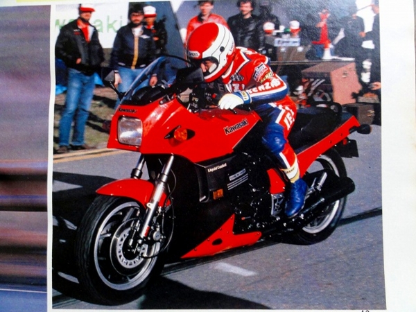 バイク gpz900r a-7 GPZ900R（A7）／初のメジャーチェンジを経て進化を遂げた「ニンジャ900