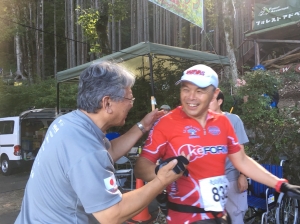 村長と