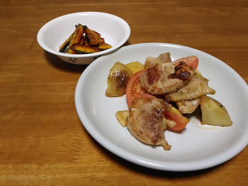 鶏もも肉とトマトのニンニク炒め。