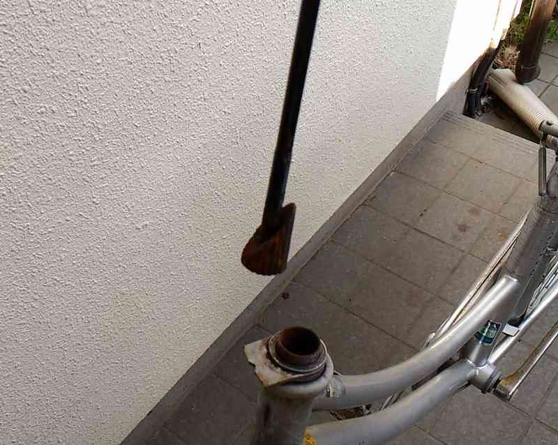 ボルトで釣り上げたウス。