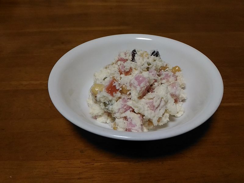 おからと冷凍サラダ豆の、まめまめサラダ。 おからと冷凍サラダ豆の、まめまめサラダ。