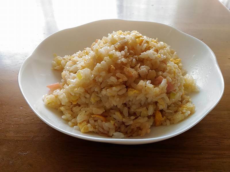 出来上がったチャーハン。 出来上がったチャーハン。