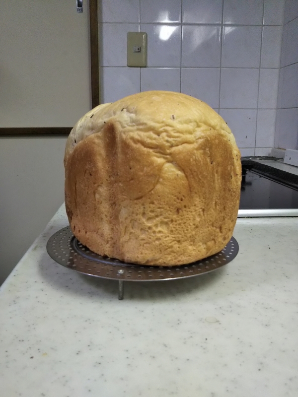 焼き上がったキャラウェイパン。
