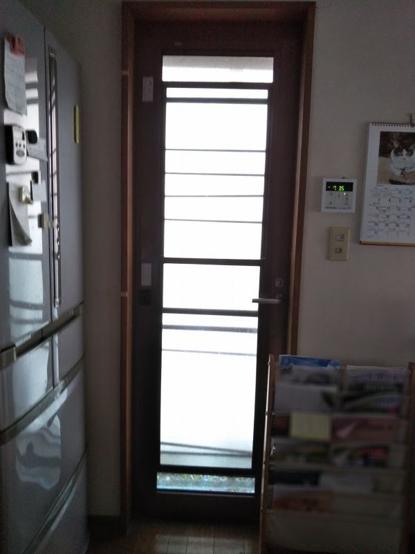 横桟が歯抜け状態。