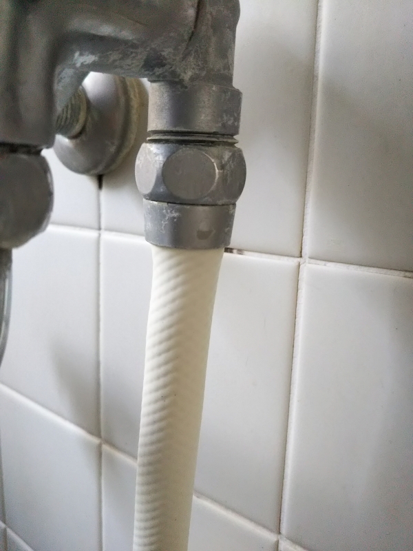 水栓のホース取付部。