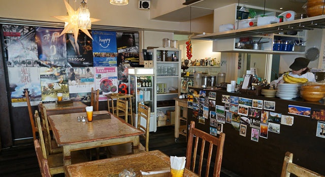 f:id:NTYG009:20190624142450j:plain Tabala店内その2