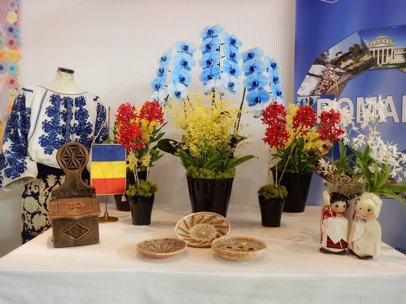 大使・大使館夫人のテーブル・ディスプレイ・ルーマニア