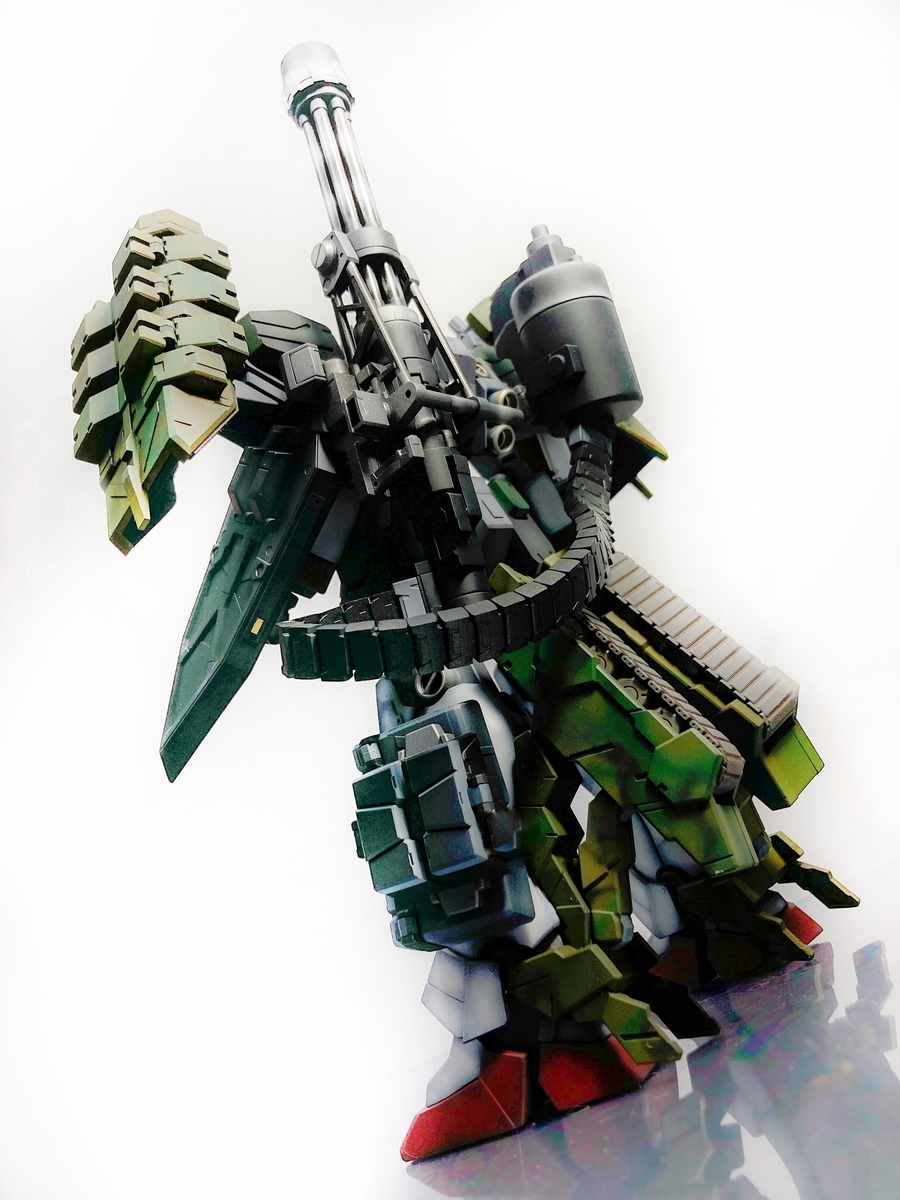 ガンプラ ＭＧ 1/100 ガンダムヘビーアームズ ＥＷ（イーゲル装備） MG 1/100 ガンダムヘビーアームズ EW（イーゲル装備）【再販