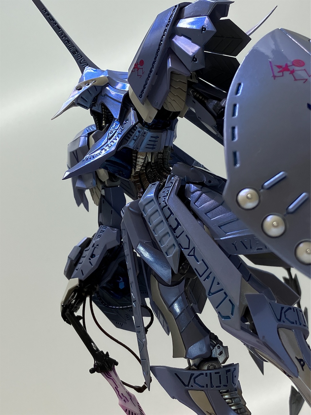 1/144バッシュ 全塗装完成品 ファイブスター物語 BATSH painted Amazon.co.jp: 1144 バッシュ 全塗装 完成品 FSS 黒騎士