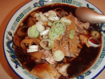 富山ブラックラーメン
