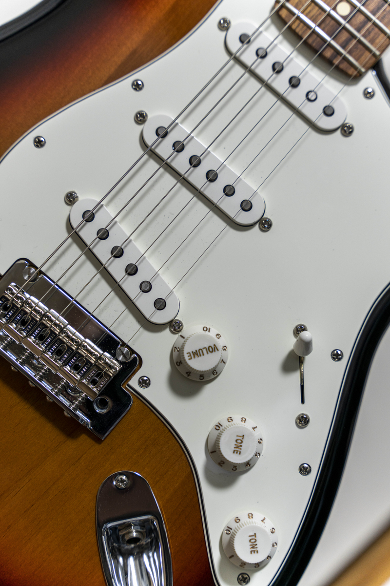 Fender playerを調整に出す - 多趣味人ブログ
