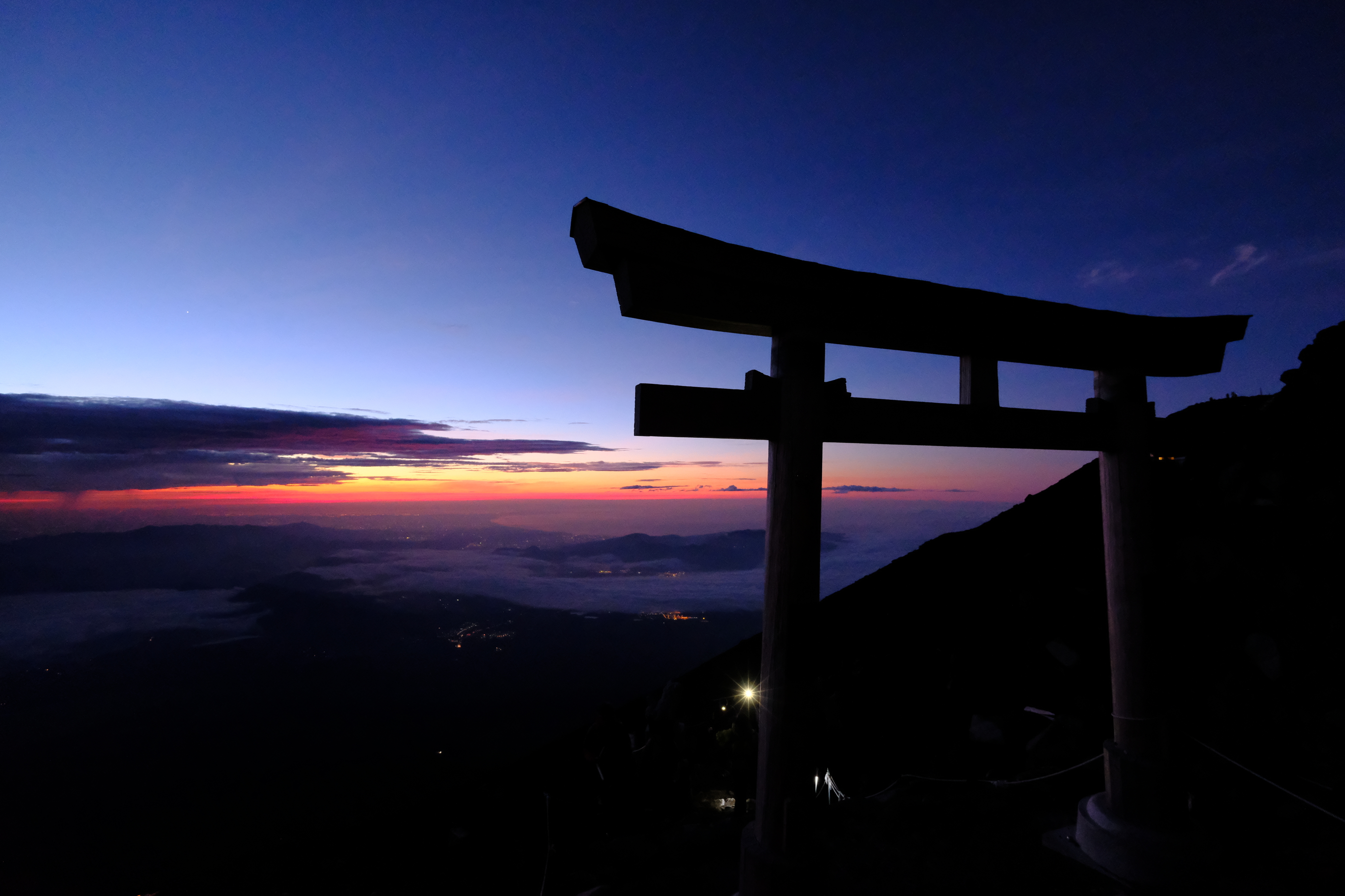 FUJIFILM XF10-24mmF4 R OIS WR あっさりレビュー - 限界放大生