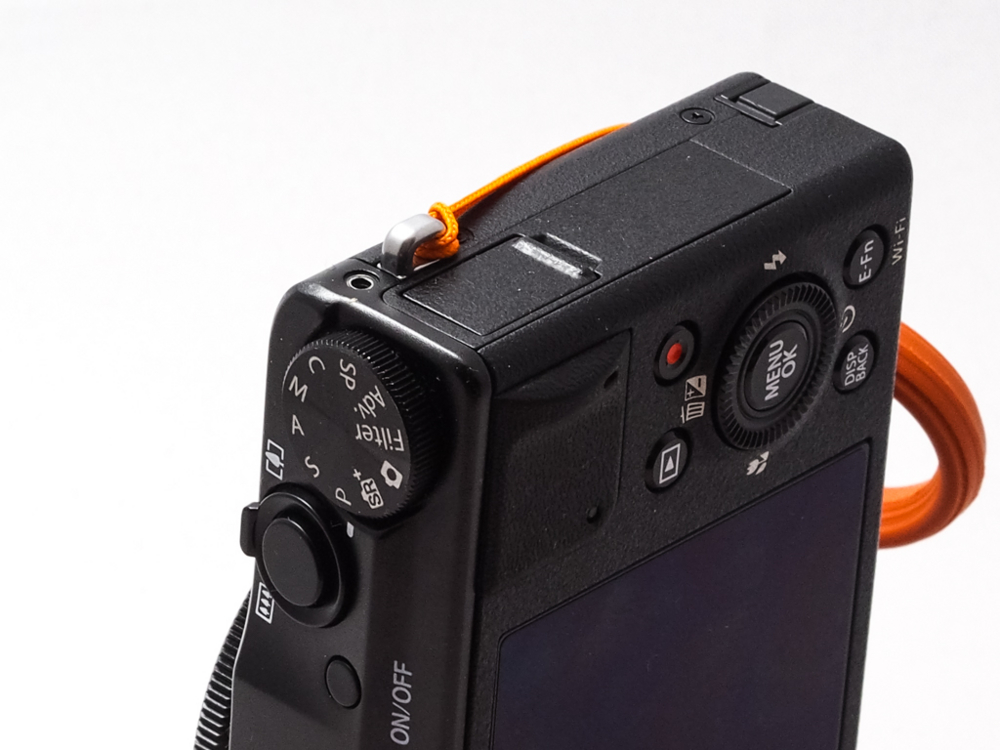 富士フィルム XQ1 小傷あり 富士フィルム XQ1 小傷あり - メルカリ