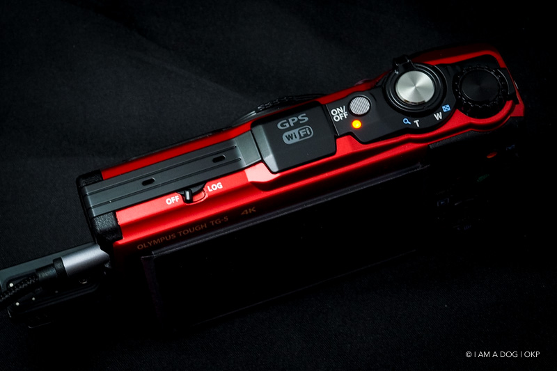 Olympus Tough TG-5 4K 防水デジタルカメラ コンパクトデジタルカメラ Toughシリーズ：OLYMPUS Tough TG-5