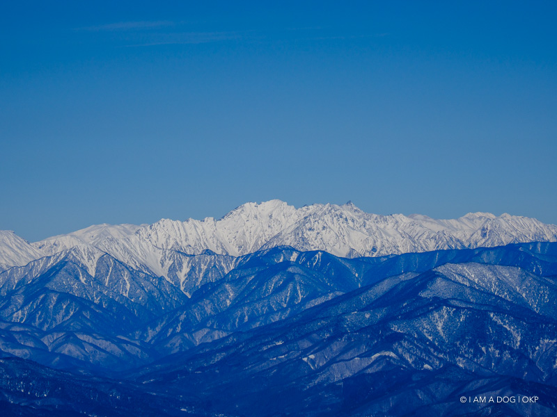 厳冬期の穂高連峰、槍ヶ岳