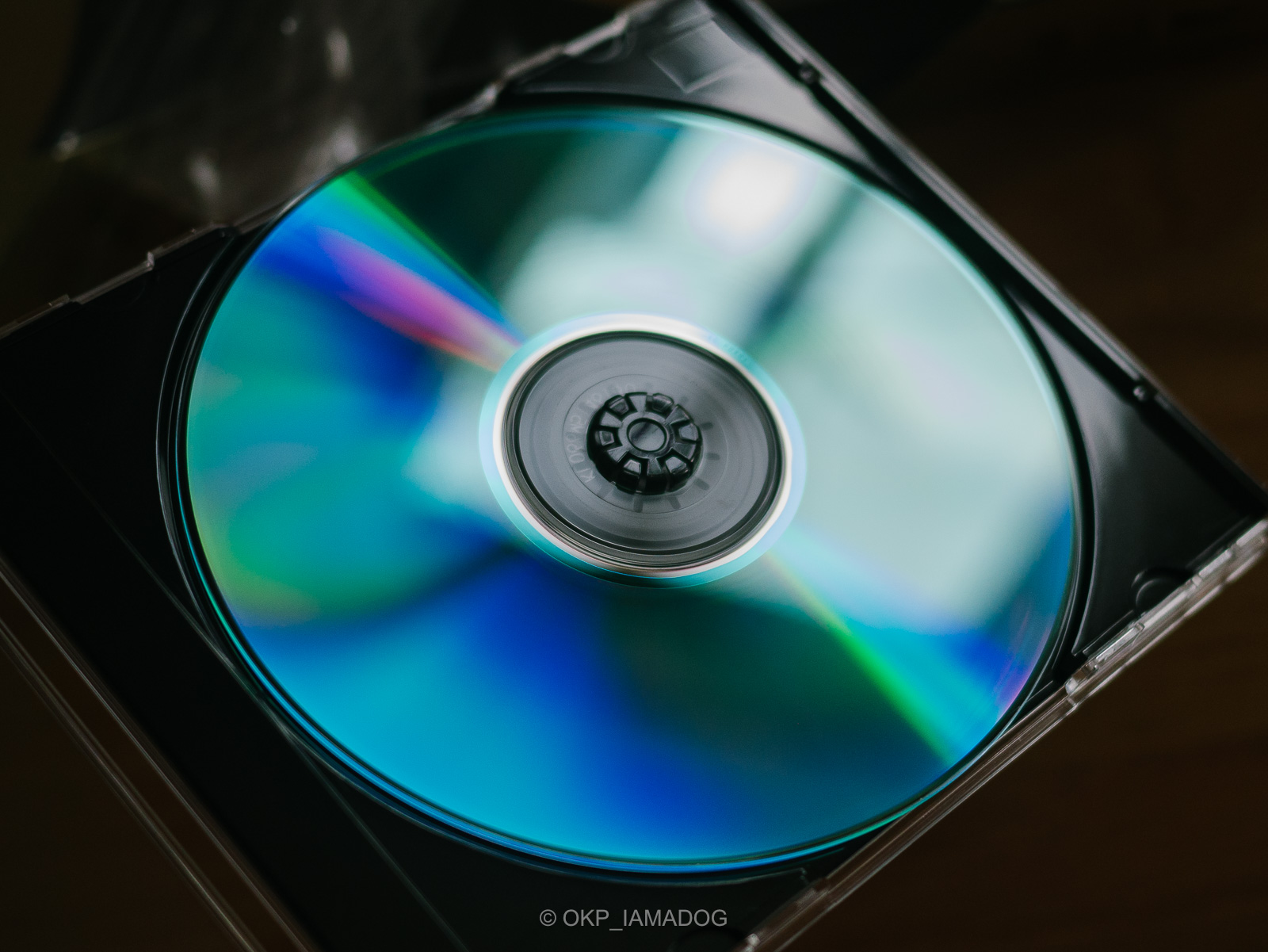 未開封だった太陽誘電 音楽用CD-Rのレーベル面に謎の模様が浮い