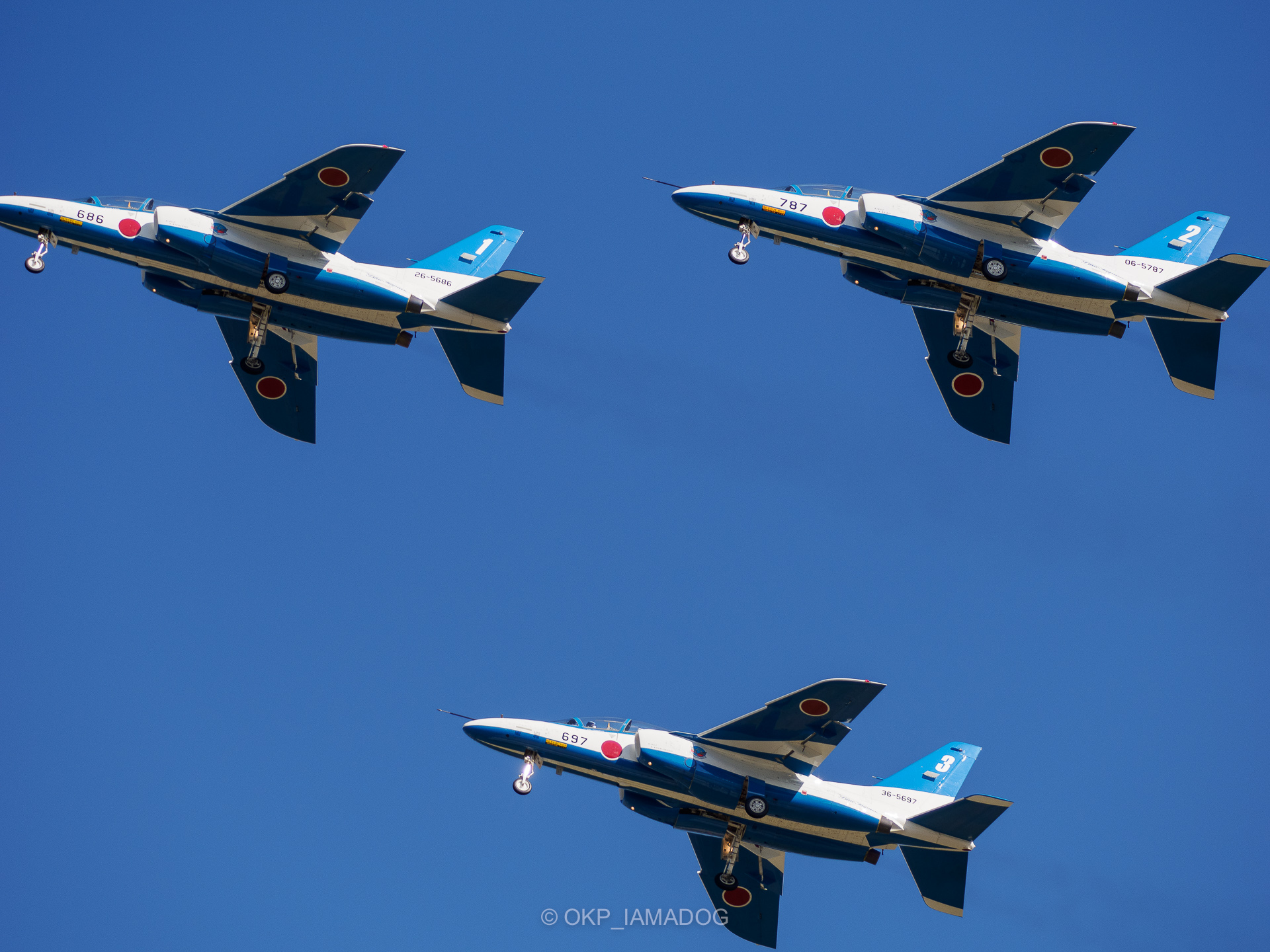 入間航空祭 2024、快晴の青空に舞うブルーインパルスの展示飛行を見た