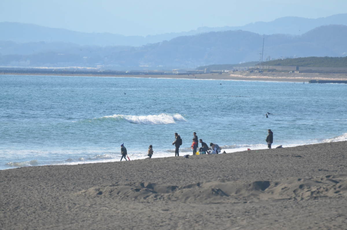 2月11日午後14:45頃の辻堂橋前