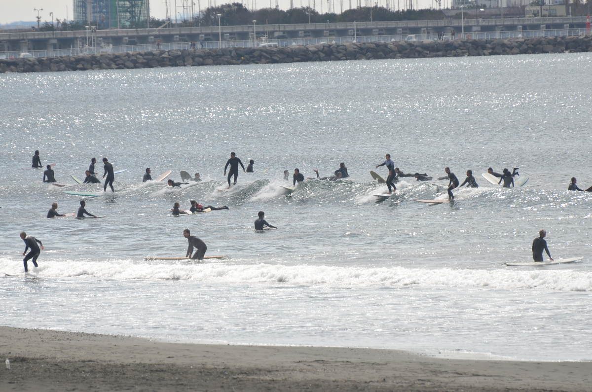 15日午前、自分史上最高と言っても良いくらいの大混雑＠鵠沼 - 湘南