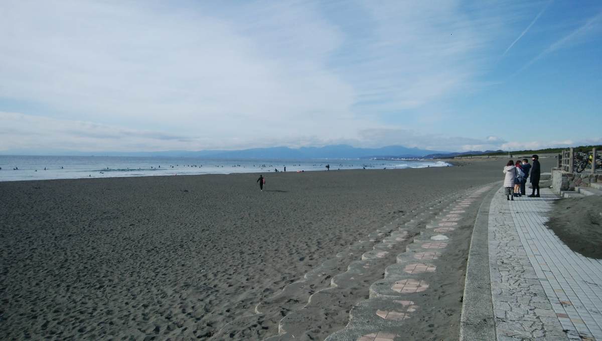 2021年1月3日午前10:24の茅ヶ崎西浜