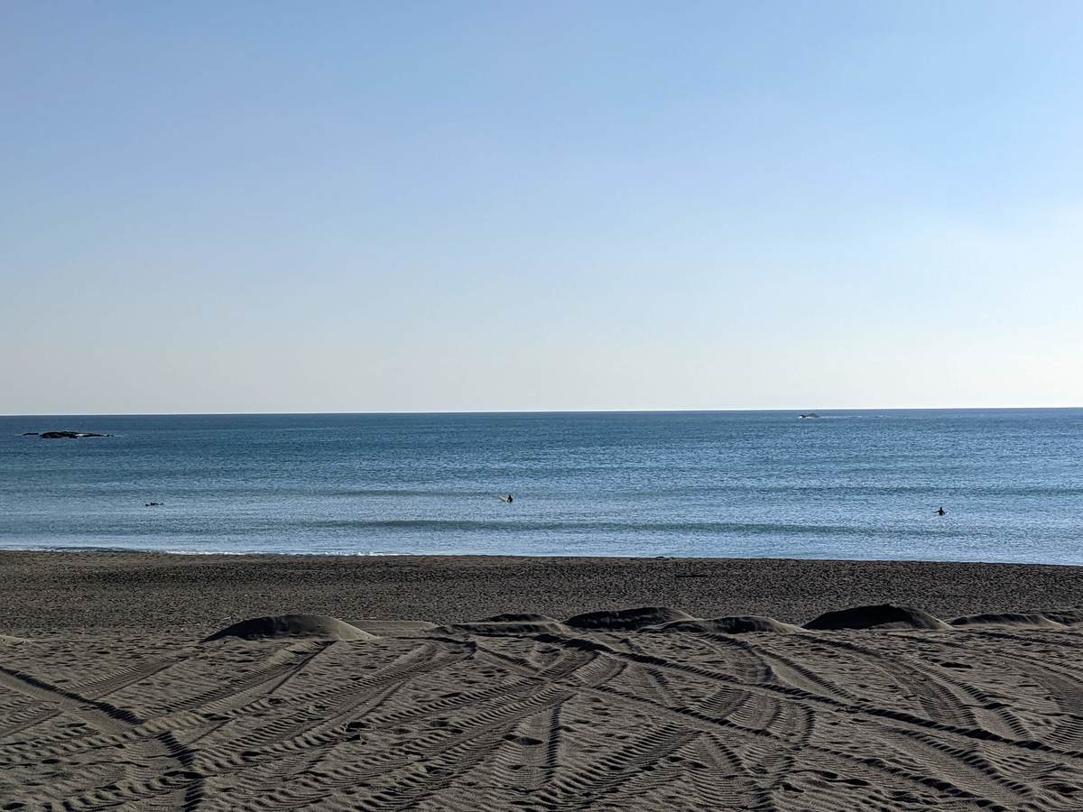2021年12月9日昼14:15の茅ヶ崎西浜