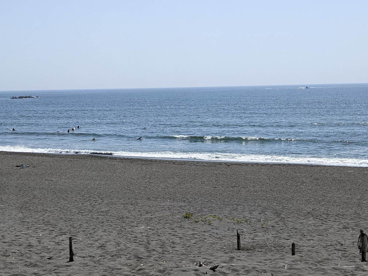 2022年4月10日昼11:29の茅ヶ崎西浜