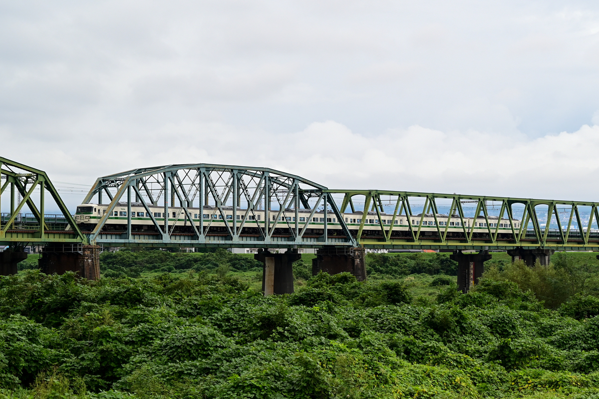 日帰り静岡】185系を追いかけて - 長都温泉の鉄道撮影記