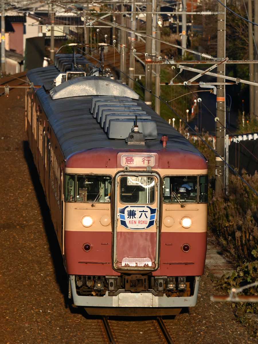 新潟遠征③】えちごトキめき鉄道413・455系を追いかけて - 長都温泉の