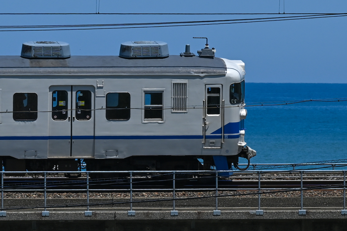 新潟遠征②】えちごトキめき鉄道413・455系を追いかけて - 長都温泉の
