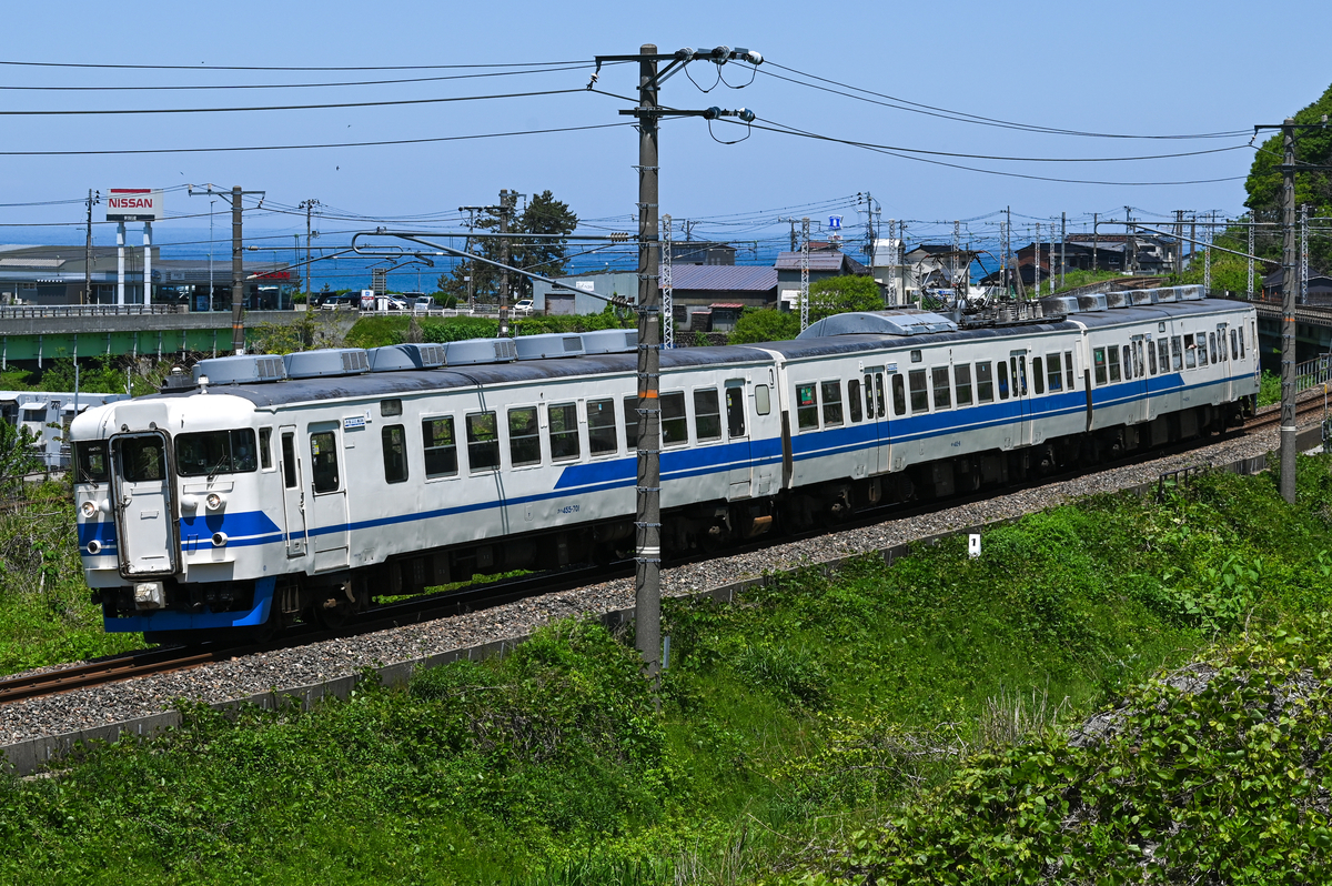 新潟遠征②】えちごトキめき鉄道413・455系を追いかけて - 長都温泉の