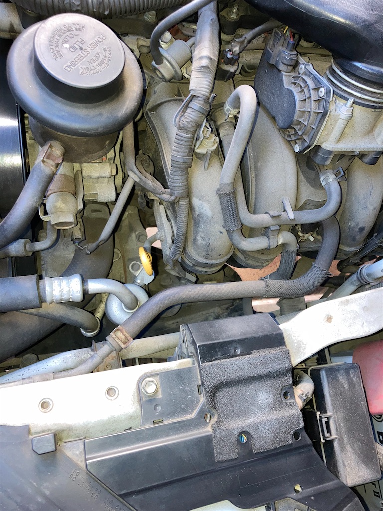 ハイエース 200系 TRH200V エンジンマウント交換 - OVER300km