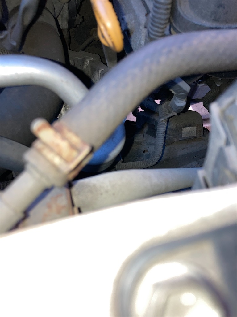 ハイエース 200系 TRH200V エンジンマウント交換 - OVER300km