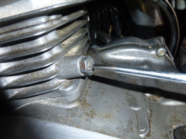 CB50JX カムチェーンテンショナー調整 - 秘密基地OVERFLOW
