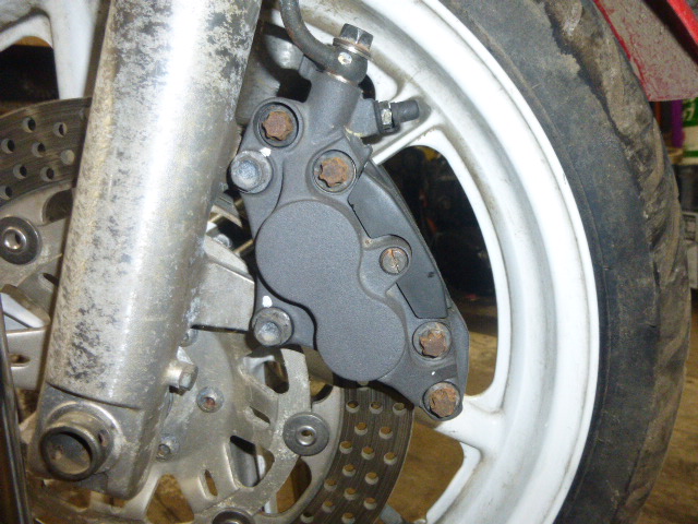 NSR250MC21用リアブレーキキャリパーとマスターシリンダーとフルード 