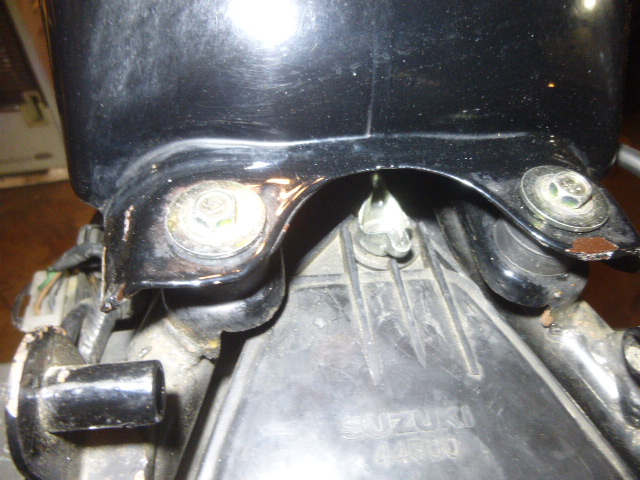 GSX250L（2号機） タンク固定ボルト＆ブッシュ - 秘密基地OVERFLOW