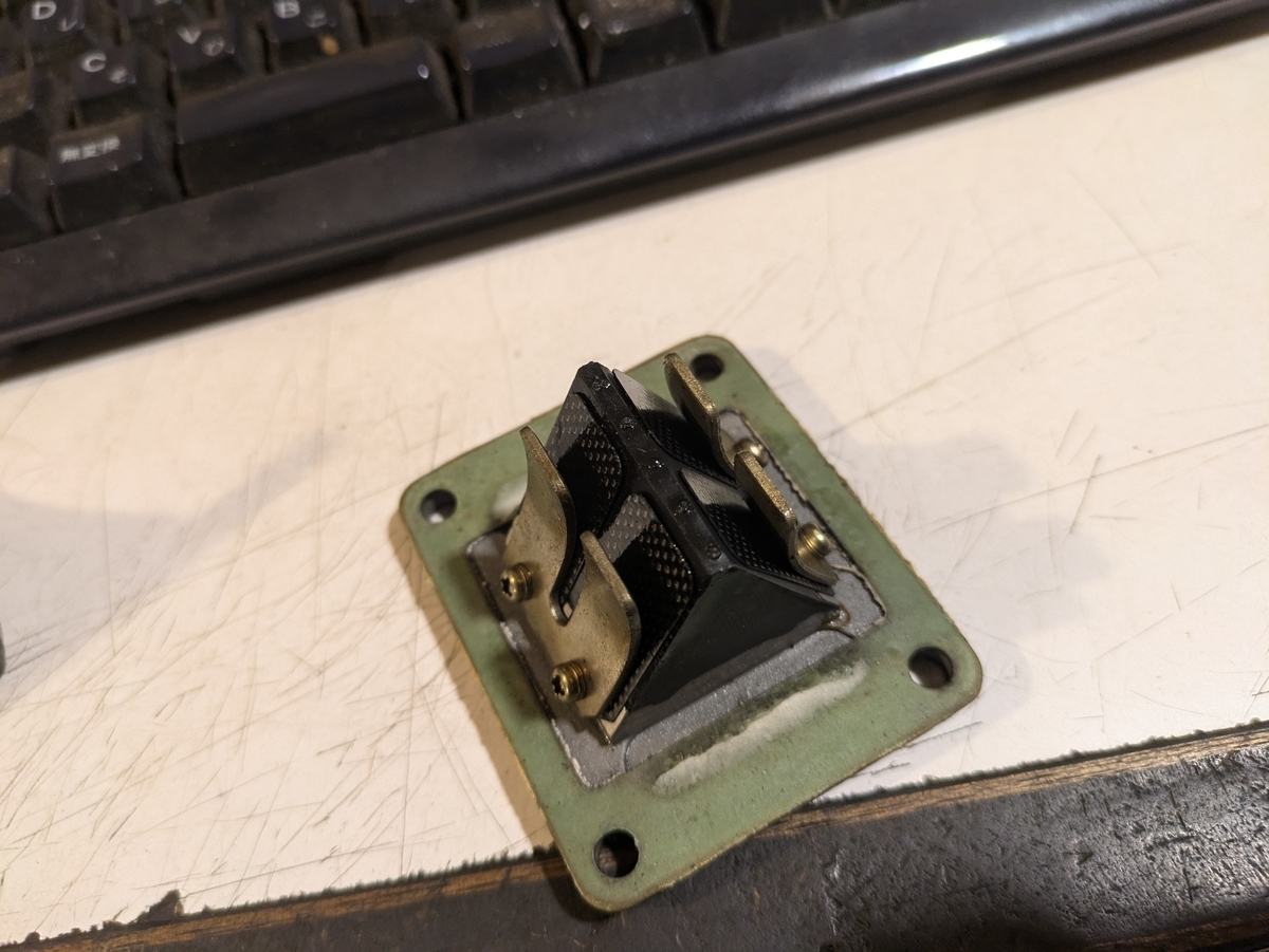 リードバルブ NSR50/NSR80/NS-1用ビックリードバルブスペーサー | T-TECH