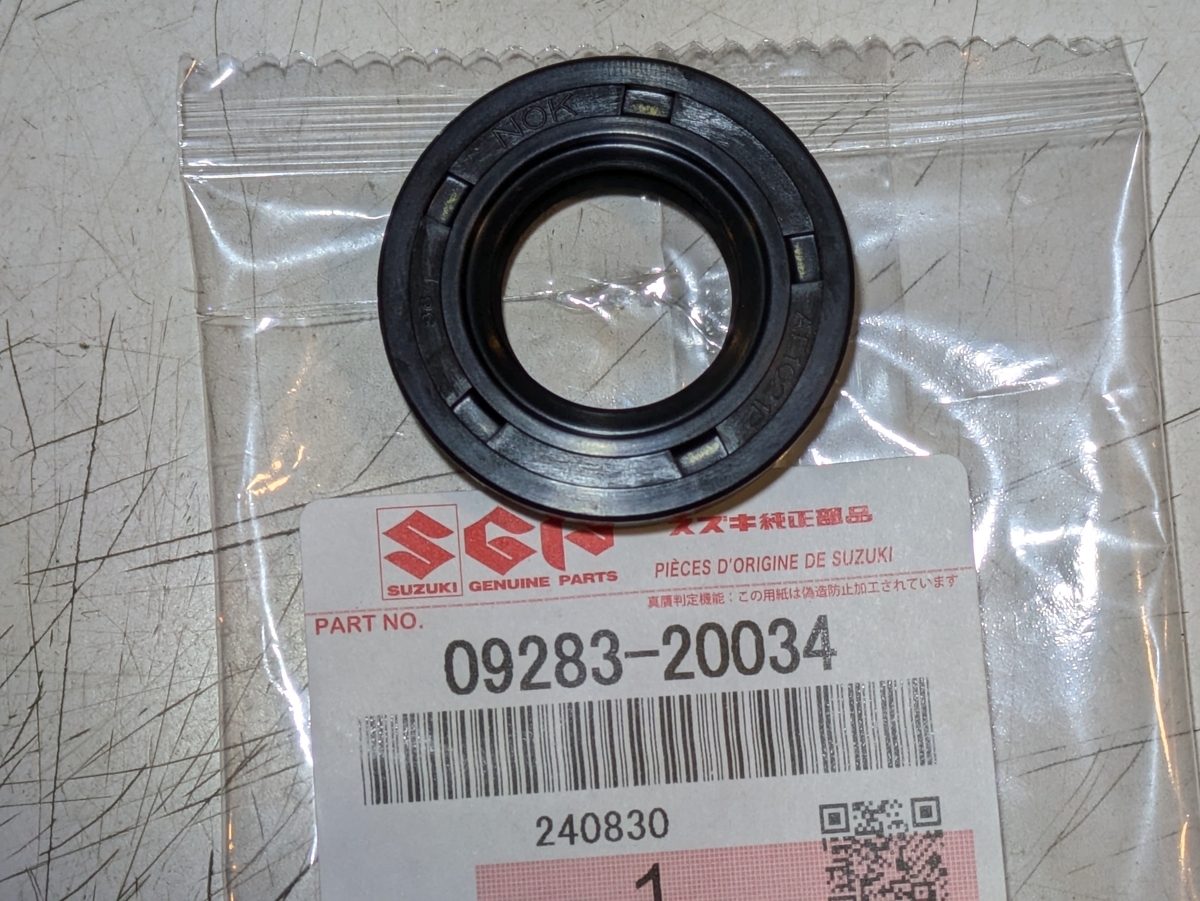 8型 左クランクシール交換 - 秘密基地OVERFLOW